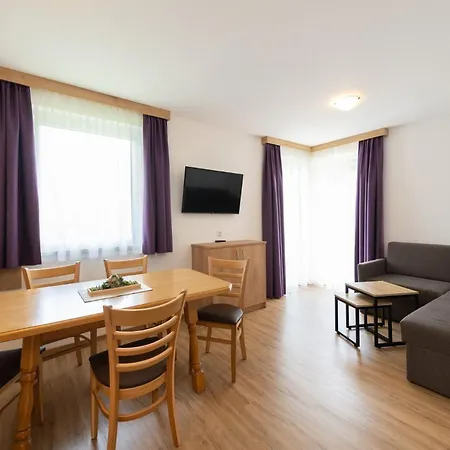 Gaestehaus Egger 105-4 *